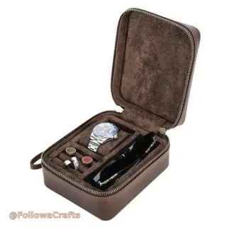 Capsa d'esmanyols i clip de corbata d'home amb part superior de vidre